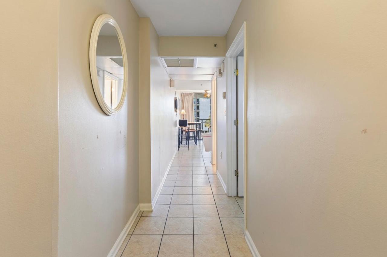 Location!!! Oceanfront Condo At Meridian Plaza Myrtle Beach Kültér fotó